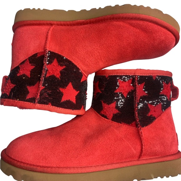 Women's UGG size 9 , Classic Mini Sequin Stars Boot. - Picture 2 of 14